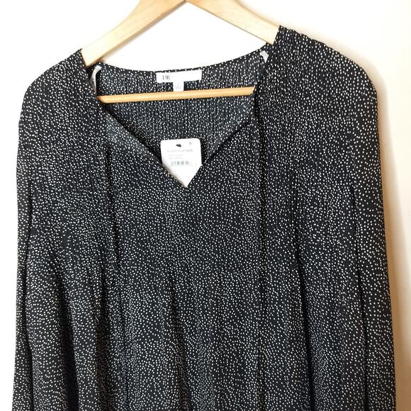 DR2 Tasseled Blouse Top Black White Dotted Pleated NWT - Picture 5 of 8